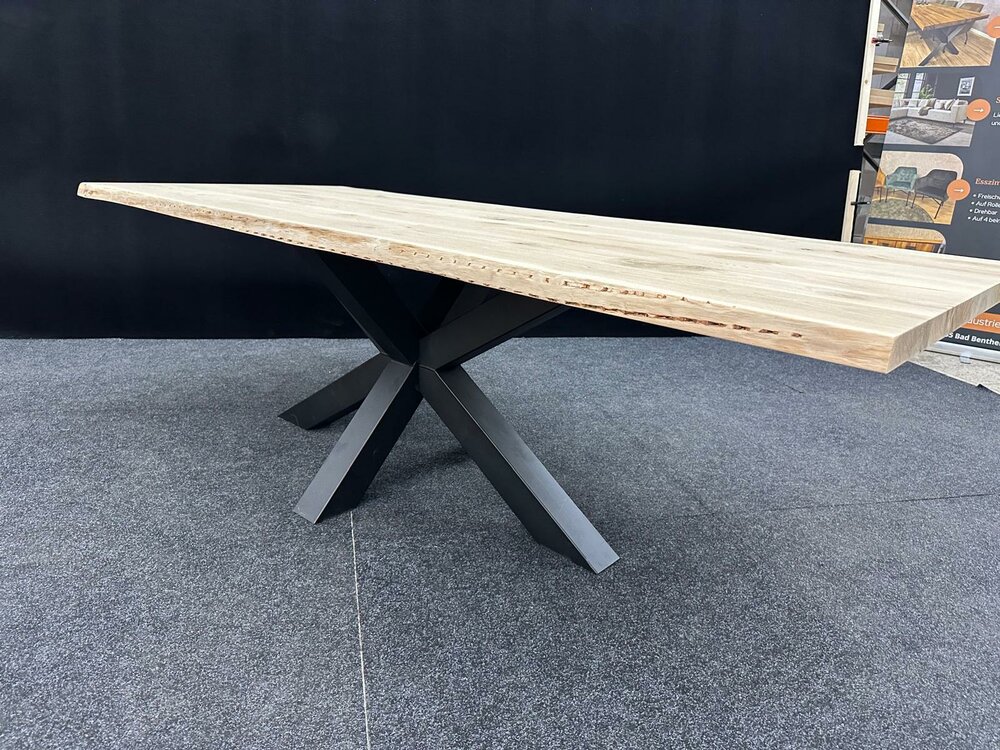 TI.50 | 260x107x4 cm
