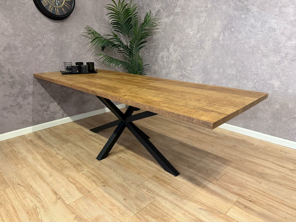 Ausziehtisch