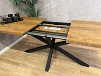 Tisch mit verl&auml;ngerung
