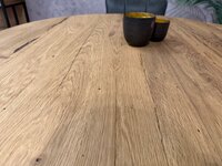 Rustikale runder tisch