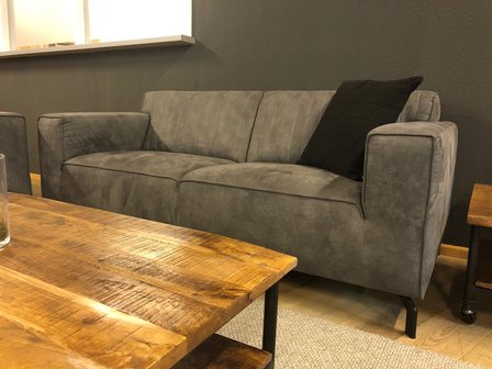 Sofa G&uuml;nstig