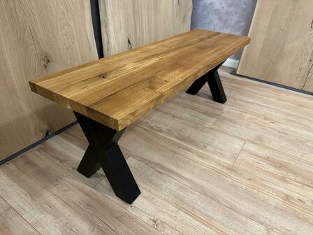 Holzbank