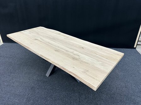 TI.48 | 260x105x5 cm