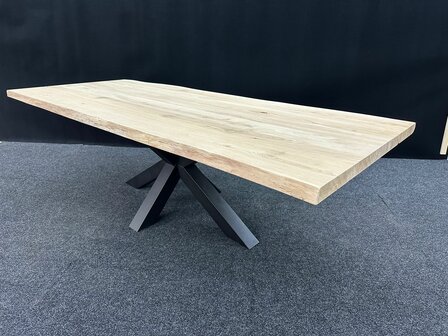 TI.48 | 260x105x5 cm