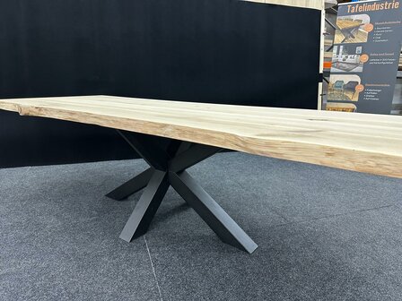 TI.187/13 | 300x107x6,1 cm
