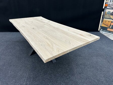 TI.46 | 260x115x5 cm