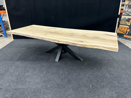 TI.225/8 | 310x119x6 cm