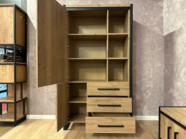 Highboard aus Holz