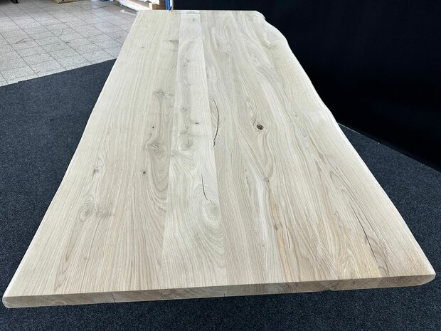 TI.48 | 260x105x5 cm