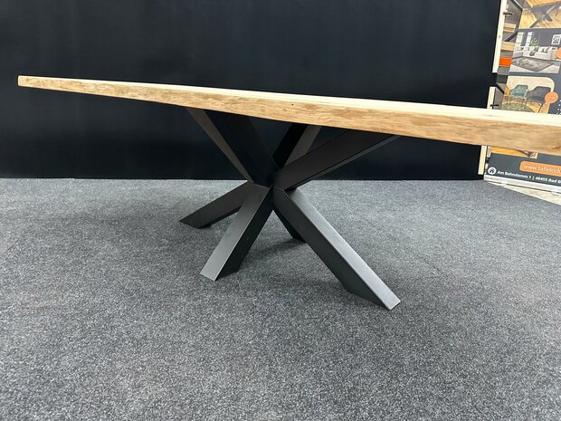 TI.47 | 270x105x5 cm