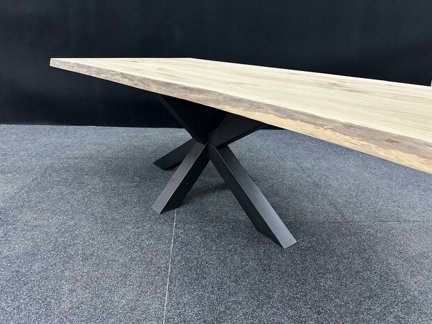 TI.187/17 | 260x113x5,5 cm