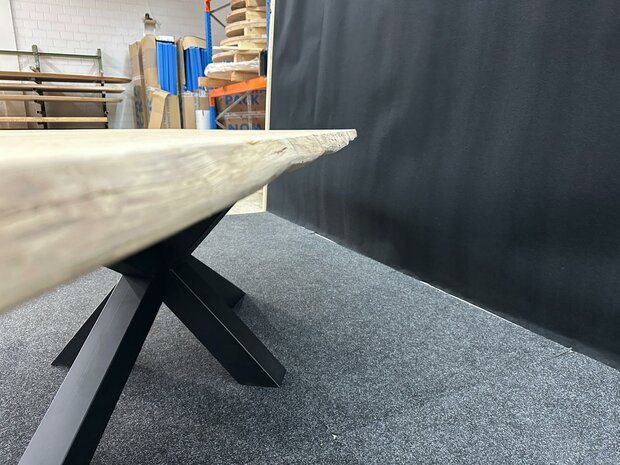 TI.52 | 250x105x4 cm