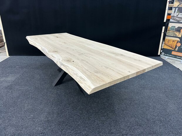 TI.187/19 | 300x114x5 cm